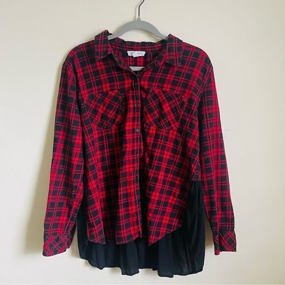 BeachLunchLounge Red + Black Plaid Button Down Top Large - Picture 1 of 10